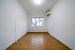 Sennett Estate (D13), Terrace #587243391